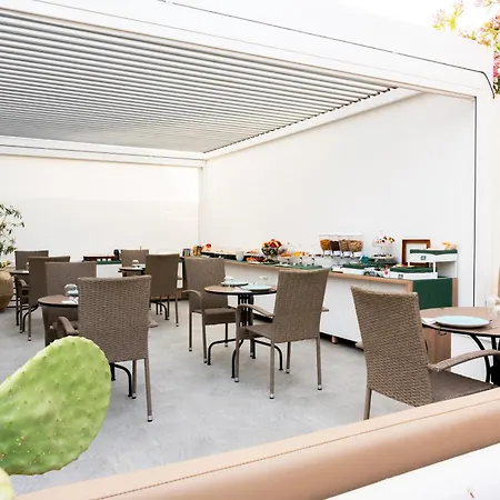 Bed and Breakfast Elaia 4*